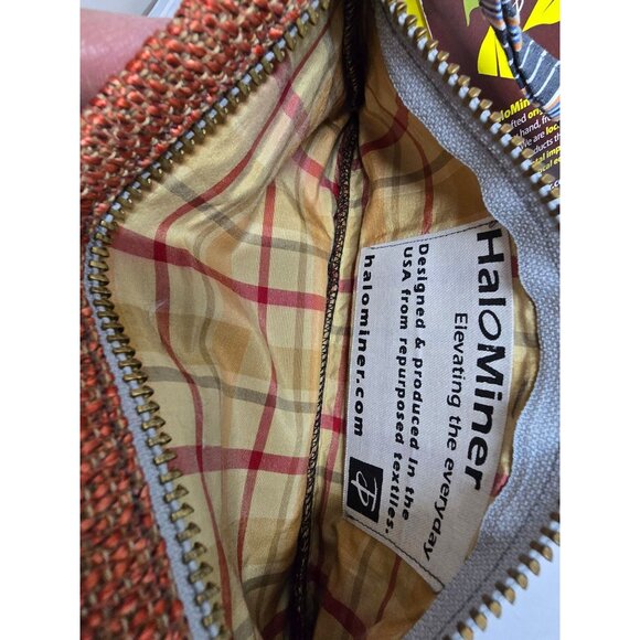 Handmade Upcycled Tweed Zipper Wristlet By Eco-Conscious Designer HaloMiner - Picture 5 of 7